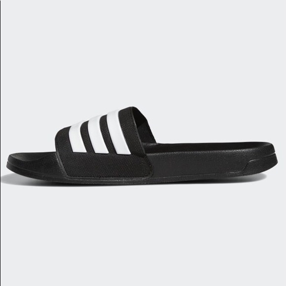 Sandals - Picture 2 of 6